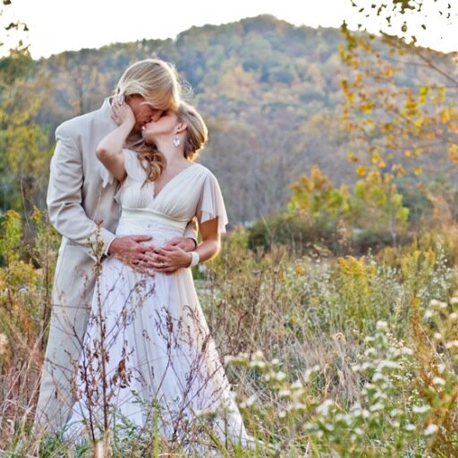 Hid­den River Events – a 17+ acre farm just 10 min­utes from down­town Asheville, North Car­olina. Weddings, Receptions, Retreats, Group Vacations