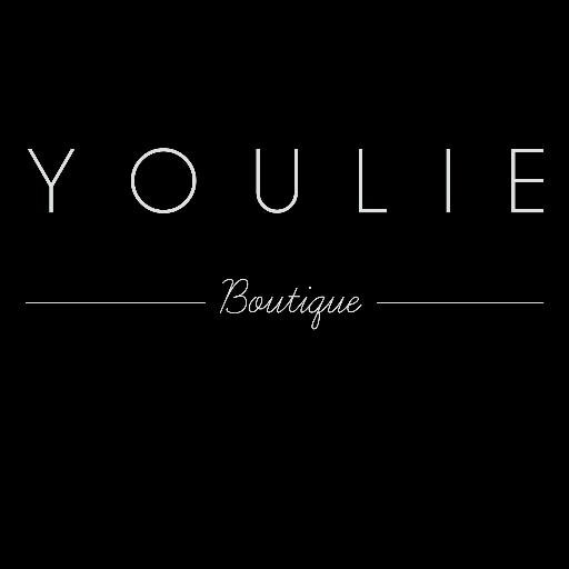 Boutique de chaussures pour femmes au Complexe les Ailes / Women's shoes boutique at Complexe les Ailes