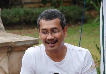 ressysalim's profile picture. A novice iPhone photographer, who's trying to make an honest living and dreams of backpacking the globe one day ... :)