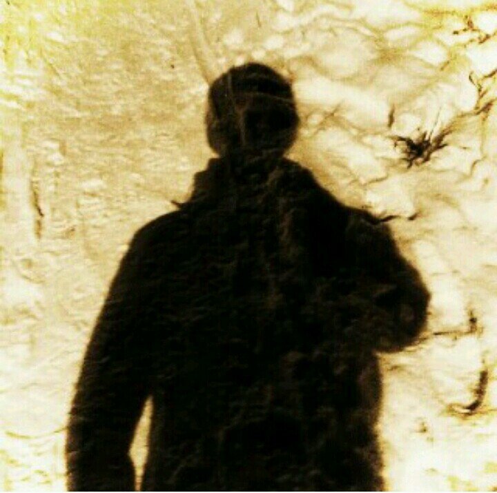 AHGee__'s profile picture. Why be a king when you can be a god ?