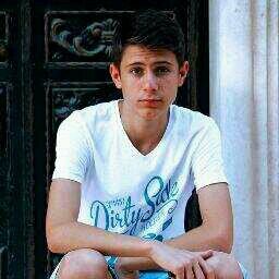 Enginzai's profile picture. beni seversen bende seni severim