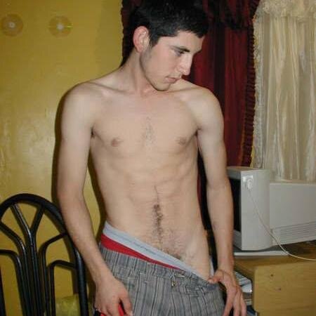 soy un .chavo en busca de chicas hot y con ganas de cojer