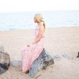 20. Just a girl who loves good vibes.
Pearls, sweet tea, and Jesus Christ.