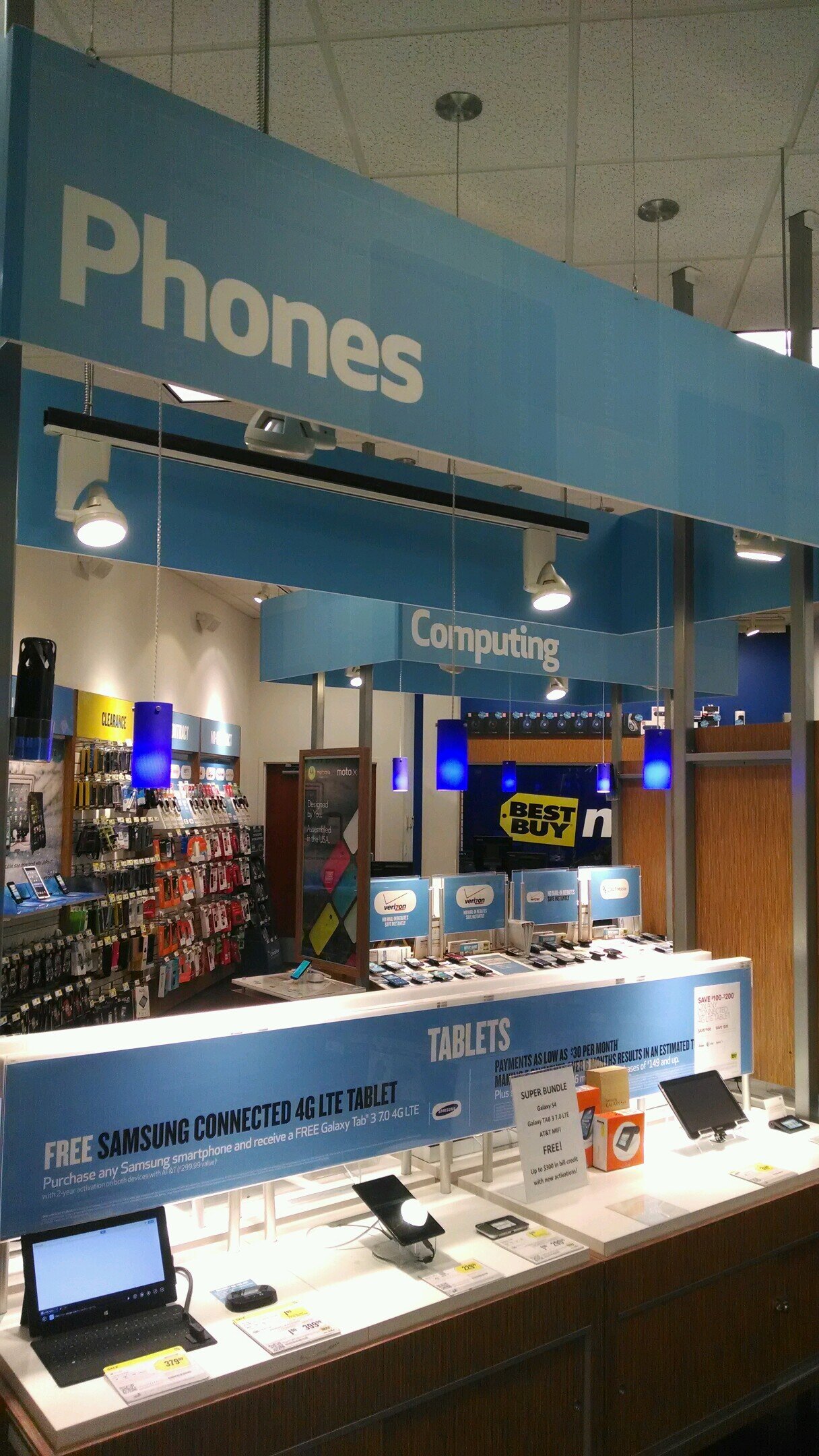 Best Buy Mobile Eastland Mall
#technology #retail #cellphones #apple #samsung #htc #bestbuy