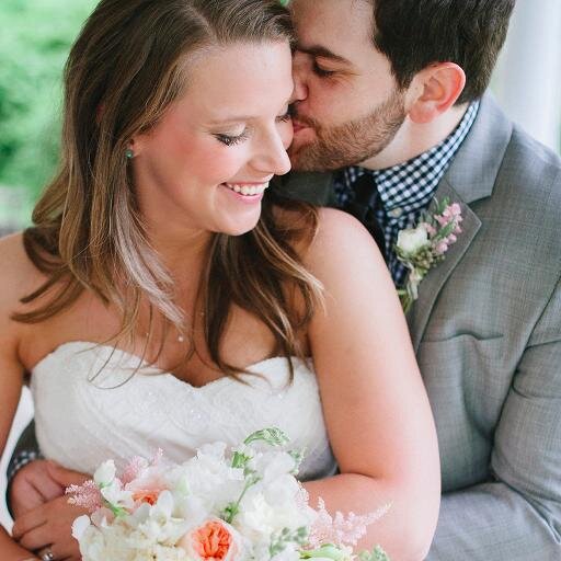 San Francisco Wedding Photographer {organic, natural and fresh photos capturing clients' love and personalities}