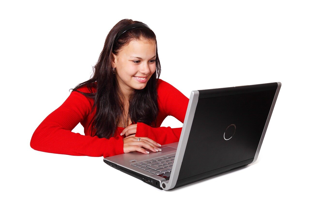Full time web writer, teaching others how to achieve a 6 figure income writing for the web. Learn how at the special link below ...