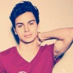 READ MY STORY http://t.co/WV0q6Ji0x2 FOR A SHOUTOUT ON This ACC @hellarauhl