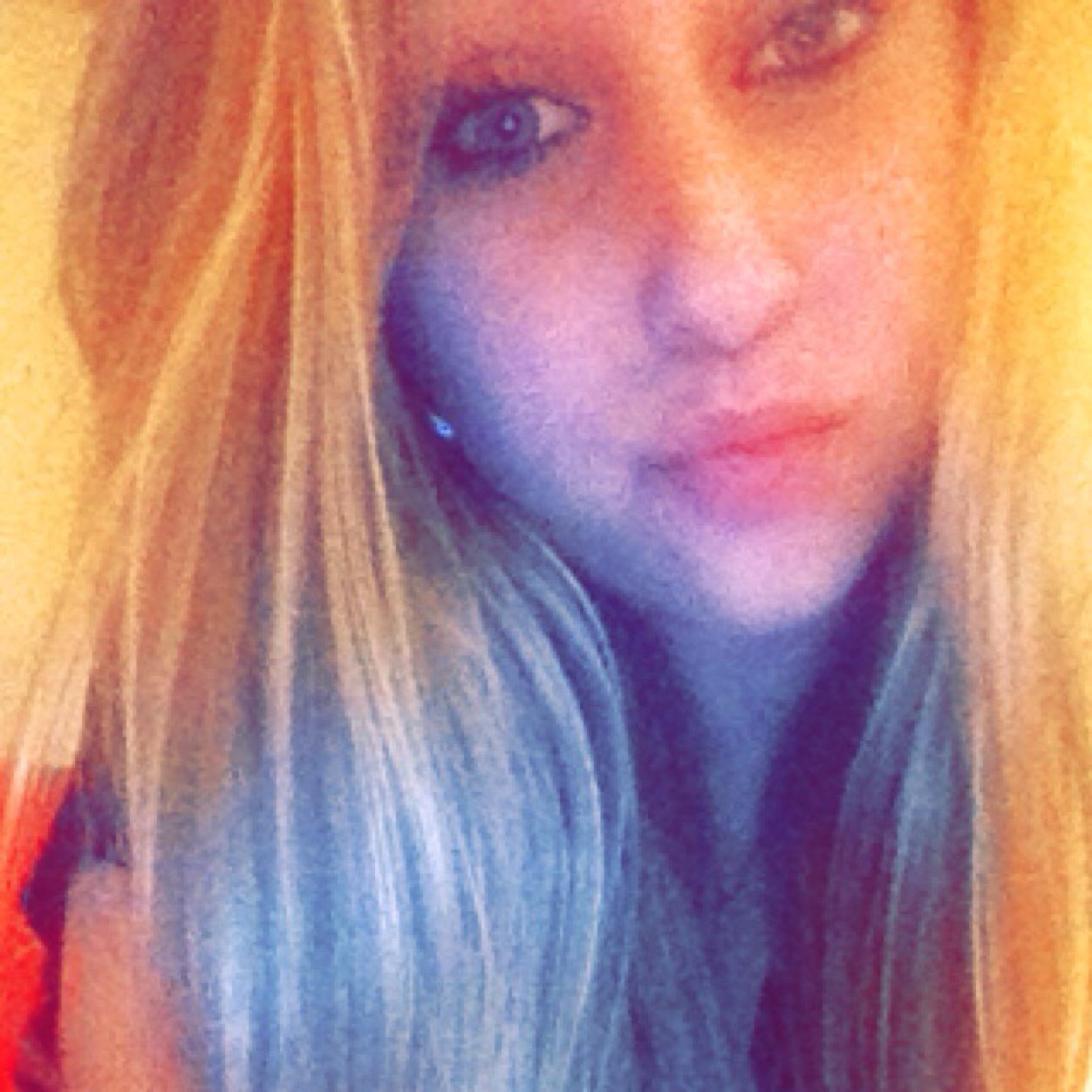Skype : la-blonde-du-bl13 | Ask : @TinaB_ Snap : tinabonnefont13 | Kik : TinaBMJ