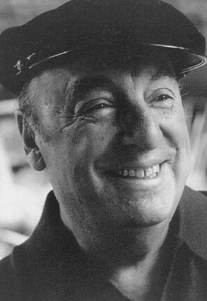 Somos un grupo independiente que ama los textos de pablo neruda, el objetivo es que tanto ustedes como nosotros suba frases del autor