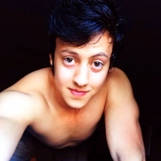 MadeleineGurley's profile picture. I’m single because I’m waiting for Julian Camarena :)