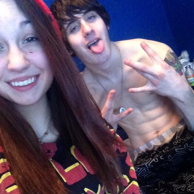 tokin420telga's profile picture. Clown love bitch!!!!