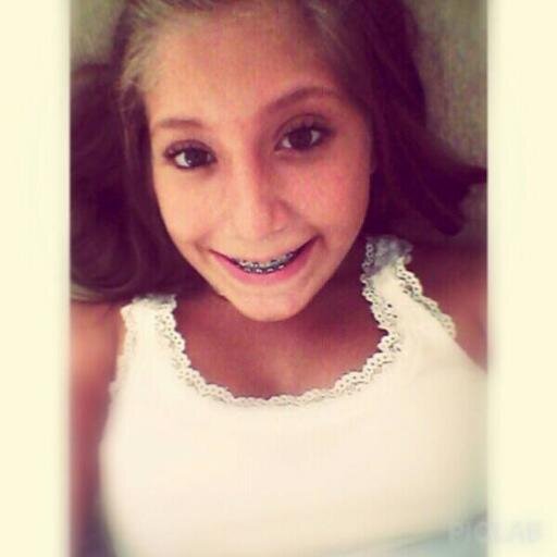 girl with dreams inexplicable that is madly in love with justin bieber and has great faith in life!