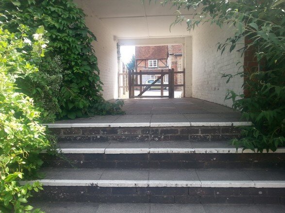 BeaulieuVillage's profile picture. A village called Beaulieu in the New Forest, Hampshire. A long story of monks, kings, lords, horses, pigs and donkeys by Beaulieu river http://t.co/8Am9Sbl9x8