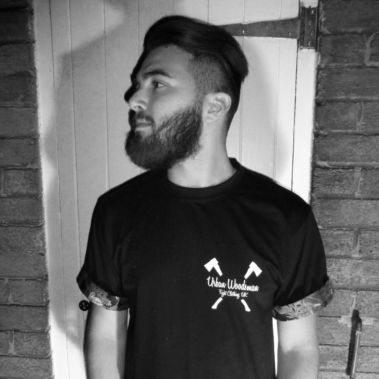 fightclothinguk's profile picture. Above casual.