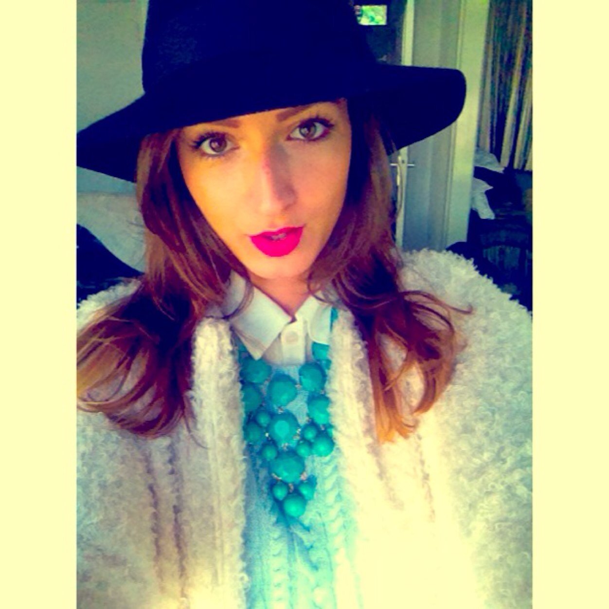 Student International Marketing and Management, Minor PR, Work at Prada, in love with my man, friends, family, fashion and food!
