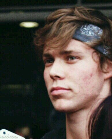 Just breathe. Ash, Luke, Cal and Mikey make me smile when no one else can. xx