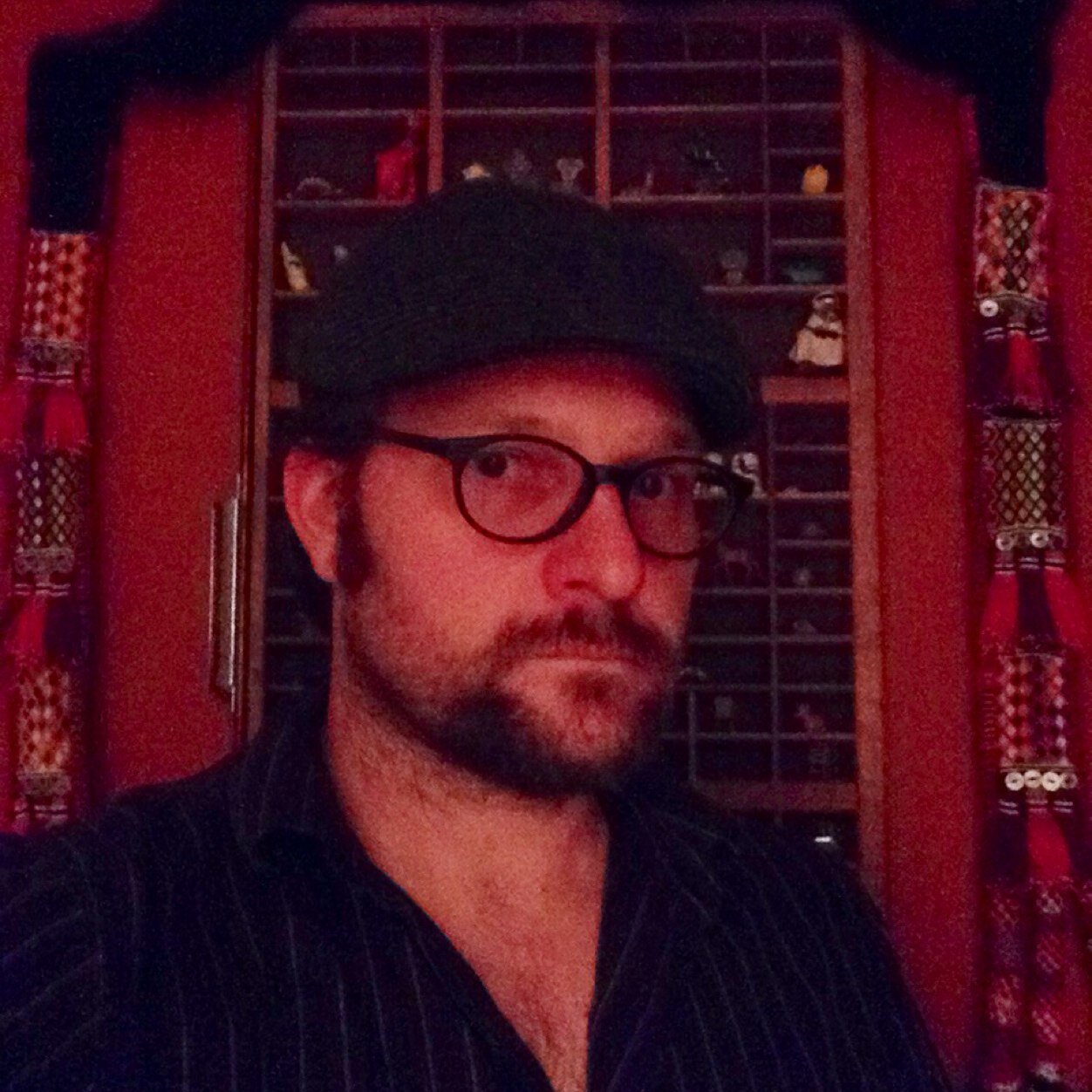 Science fiction author by day, time machine inventor by night, lover of books, and drinker of beer. Wrote the novel Chronologica.