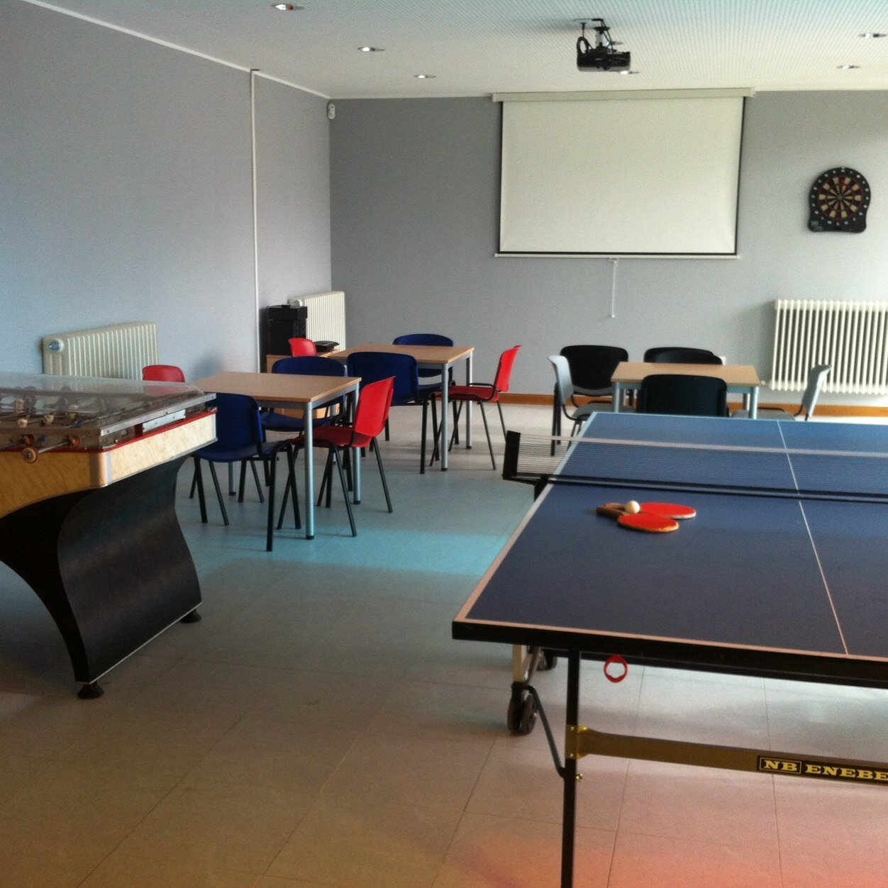 espaciojovenrio's profile picture. Centro de ocio para jóvenes de 10 a 25 años donde se fomenta el encuentro, la información, la comunicación y el juego, favoreciendo el desarrollo personal