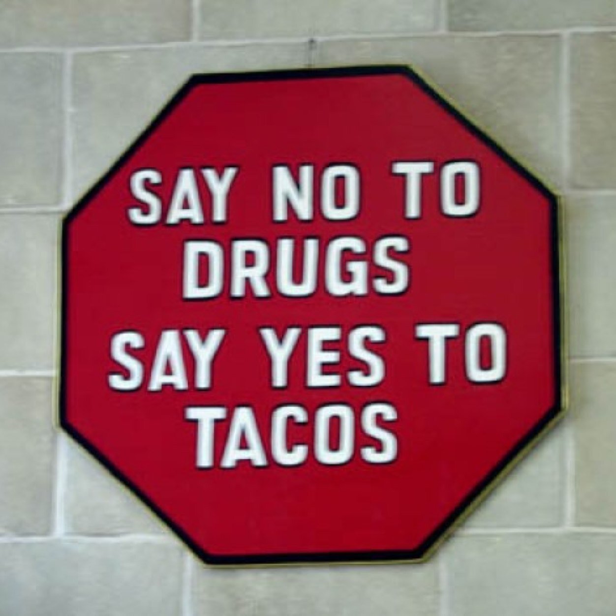 jamesjimjamm's profile picture. be nice and be happy