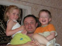 rivycukokif's profile picture. Иногда наступает такой момент, когда ты тупо улыбаешься чьим-то смс и пританцовываешь под милые песни. Так вот, с этого момента ты в беде.