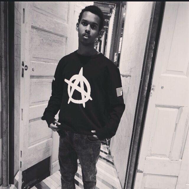 TkTkselfmade's profile picture. 