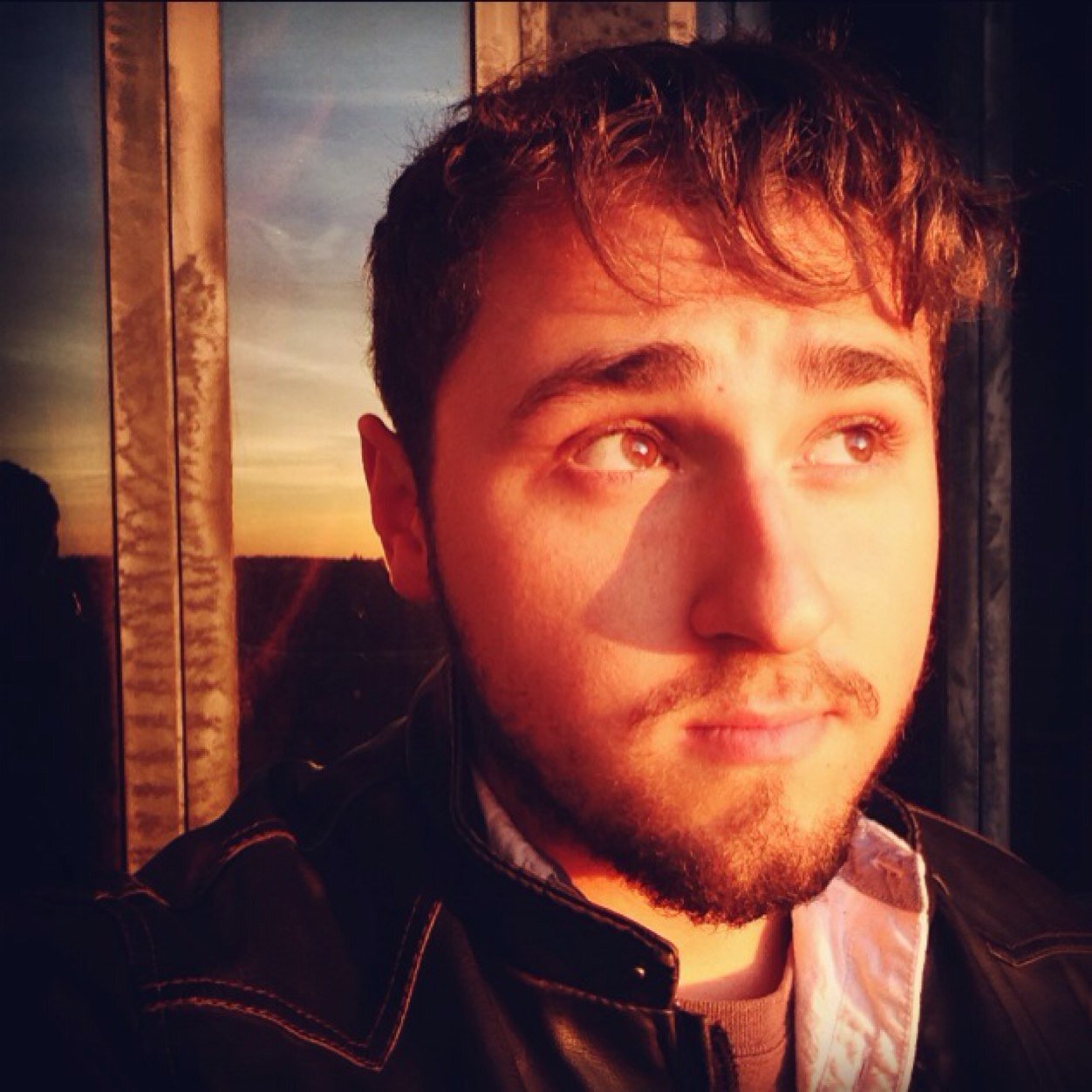 CanningRob's profile picture. Public radio-type. Rower. Music-ist. Film-er. Aspiring director of…um