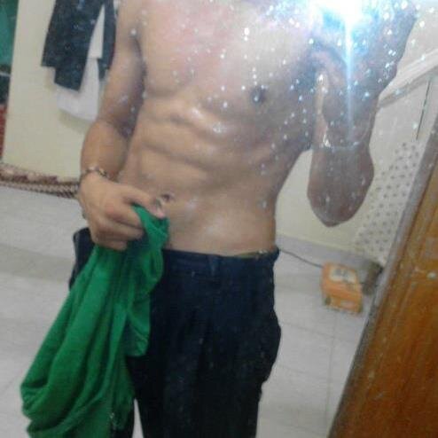 sencillo , amiguero , me gusta el relajo y me gusta el soccer a y le voy alos pumas
