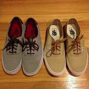 We Sell Original Shoes! Info and Order :  
- Phone & W.A:+6289619415252
- BBM: 26A34C3F 
- Instagram: CiscoSneakers 
- Email: ciscosneakers@gmail.com