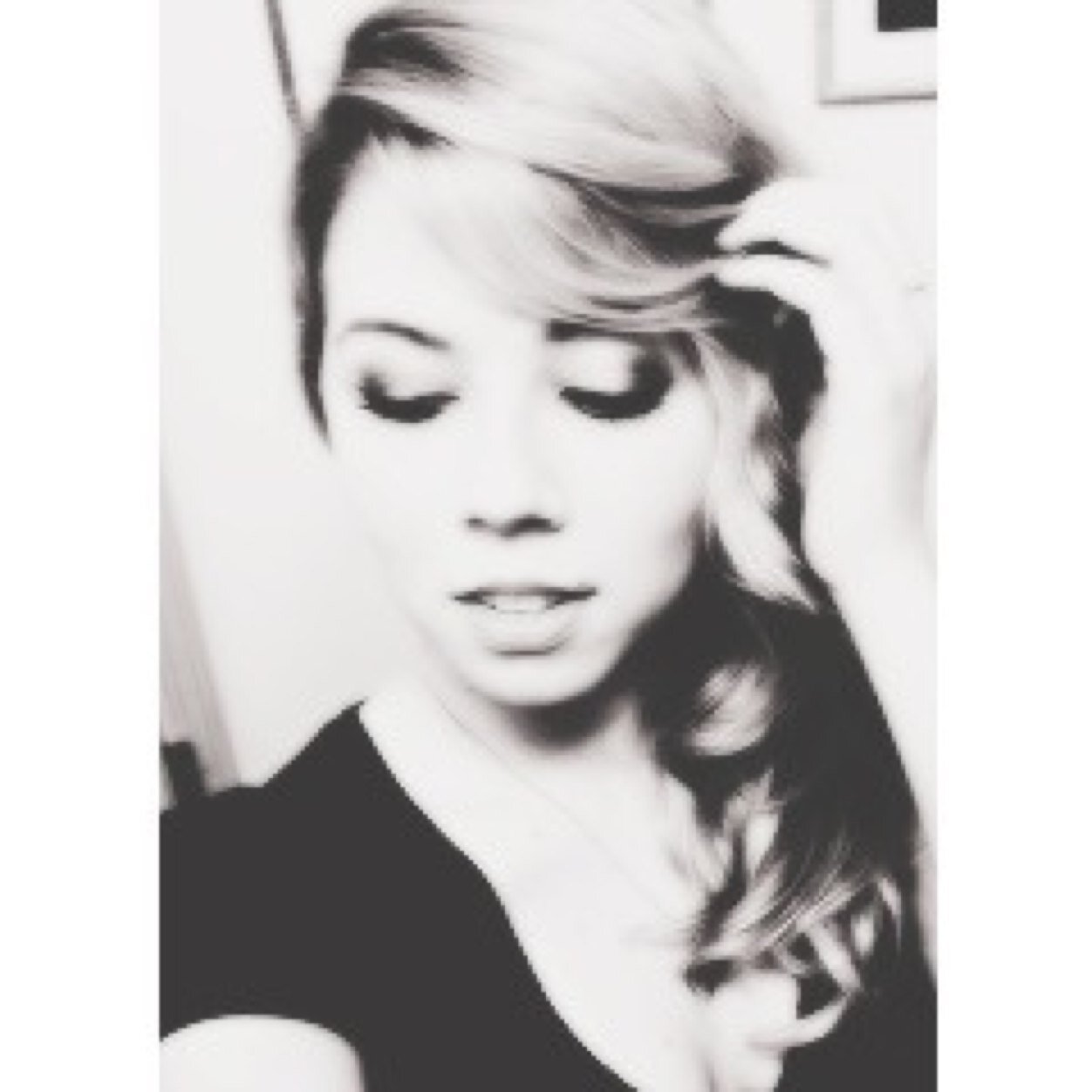 follow @posirauhl