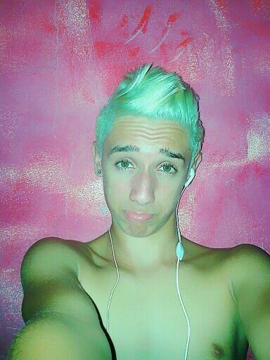 branquinho do poder ♡