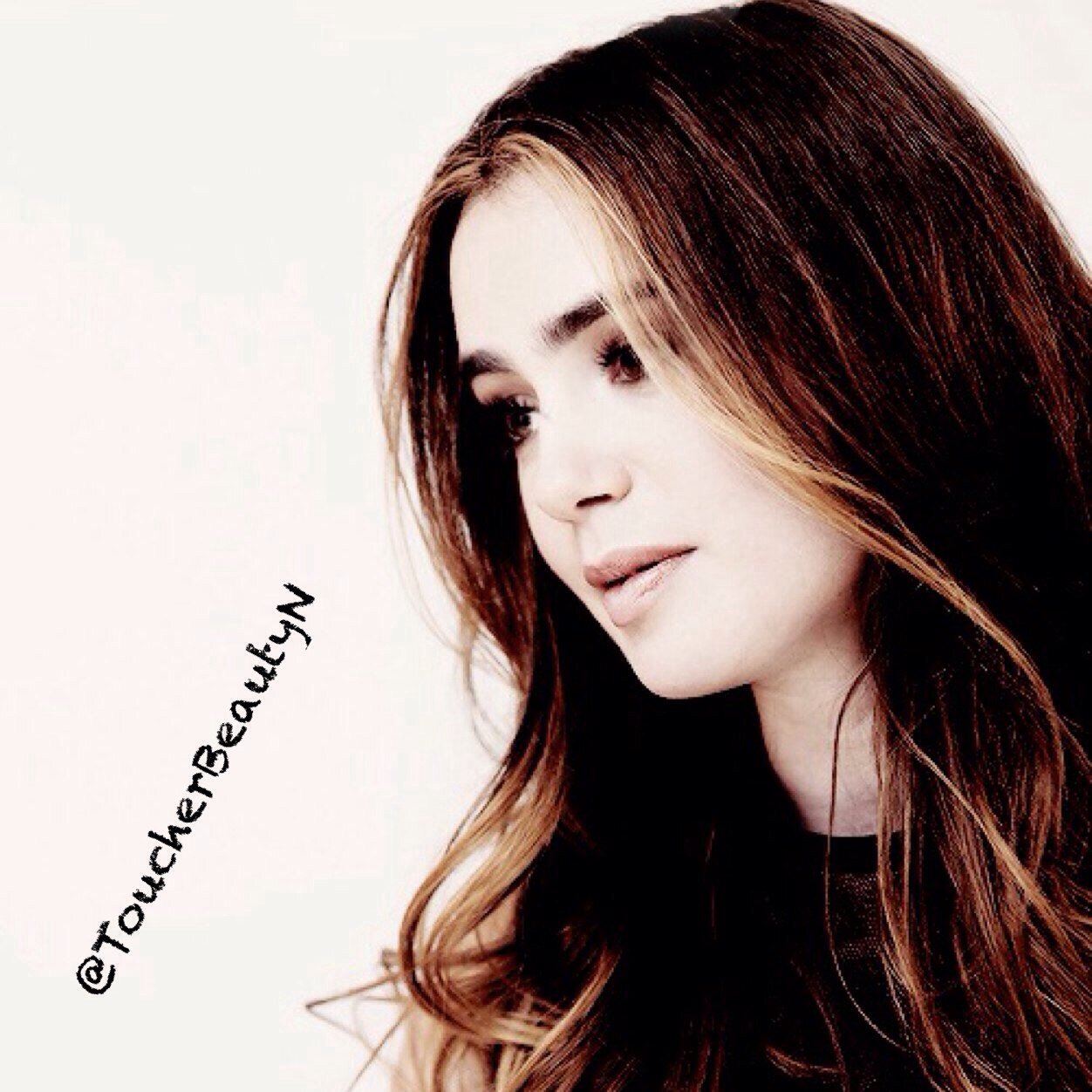 {18+ AU roleplay.}