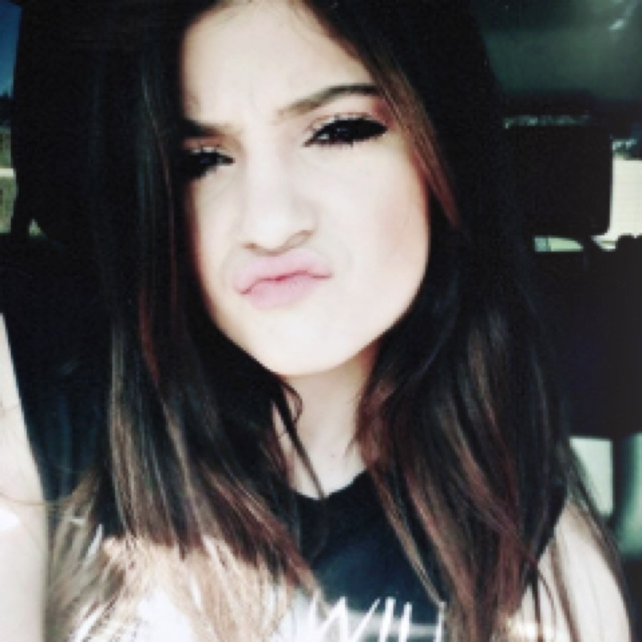 she knows i exist (◡‿◡✿)