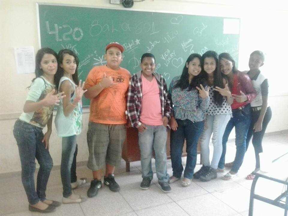 Gosto de meninas de estudar de ser feliz e ser de bem com a vida