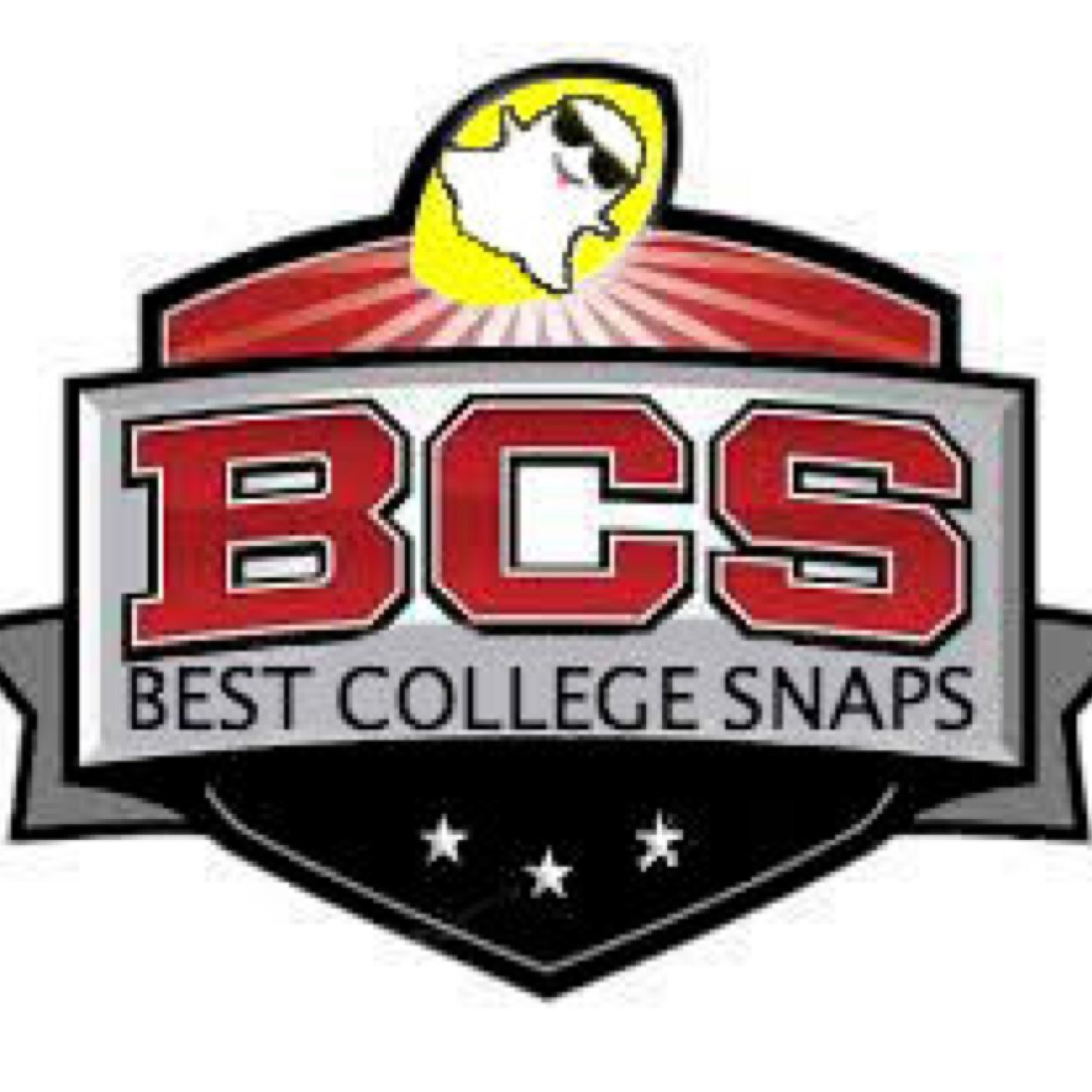 Send us your Hottest, Craziest and Funniest Snapchats. Tell us what School your from. Show the world what your School is about. 
Snapchat: CollegeSnaps2k