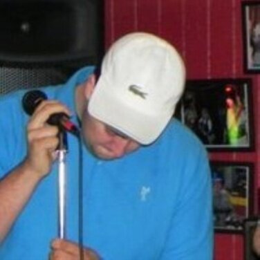 Dhavial_f21's profile picture. kirimkan tentang becong dengan di akhiri hasag B