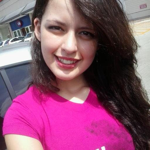 Amiga sabe que te adoro demais e que tu é muito importante pra mim mesmo eu te encomodando te amo 3  @FofaDaPicoli aq