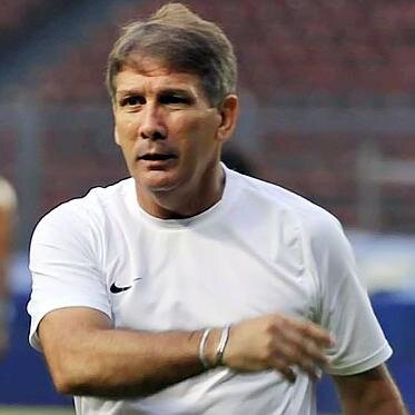 Entrenador nacional e internacional de fútbol de la Asociación del Fútbol Argentino ATFA y A.F.A, 🇦🇷 Director Deportivo, CENAFE-MADRID España 🇪🇸