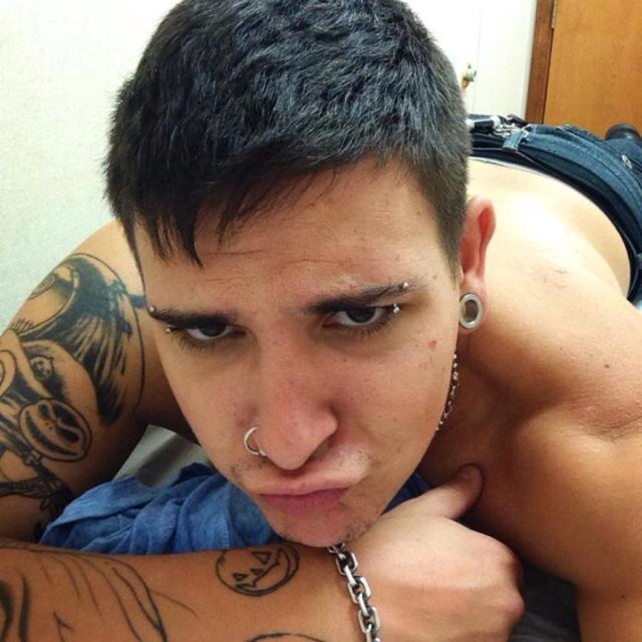 xJustinMalicex's profile picture. Musician. Artist. Pilot. Irresistible.