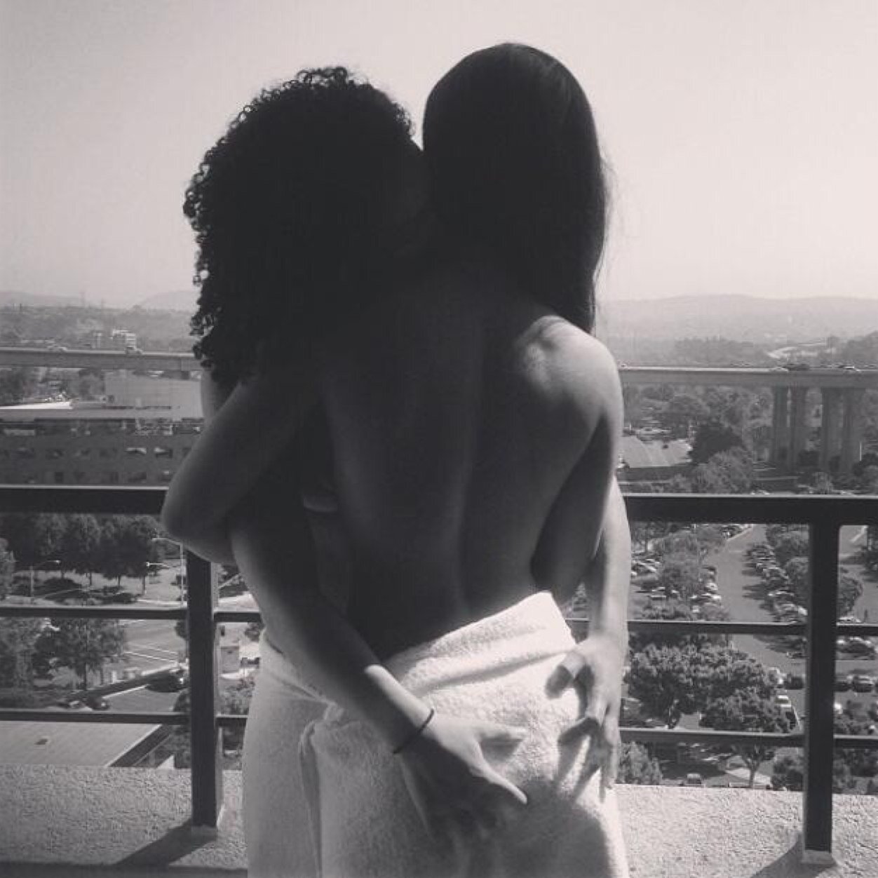 Lesbihonest.
