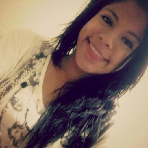 *CON LOS PIES EN LA TIERRA Y MI CORAZON EN TUS MANOS* :3