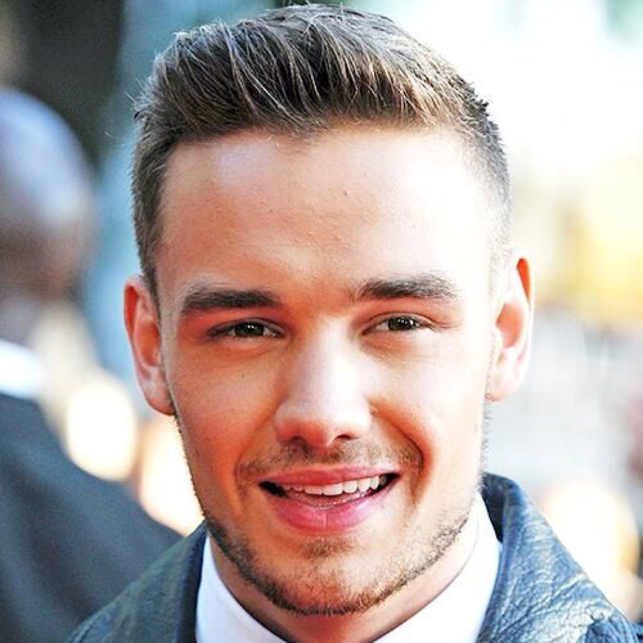 Hi I'm Liam... My perfect baby is @Louboo24 expecting our first kid soon. My brother/ godfather of our kid is @Zaynxxxm. I love them both :3