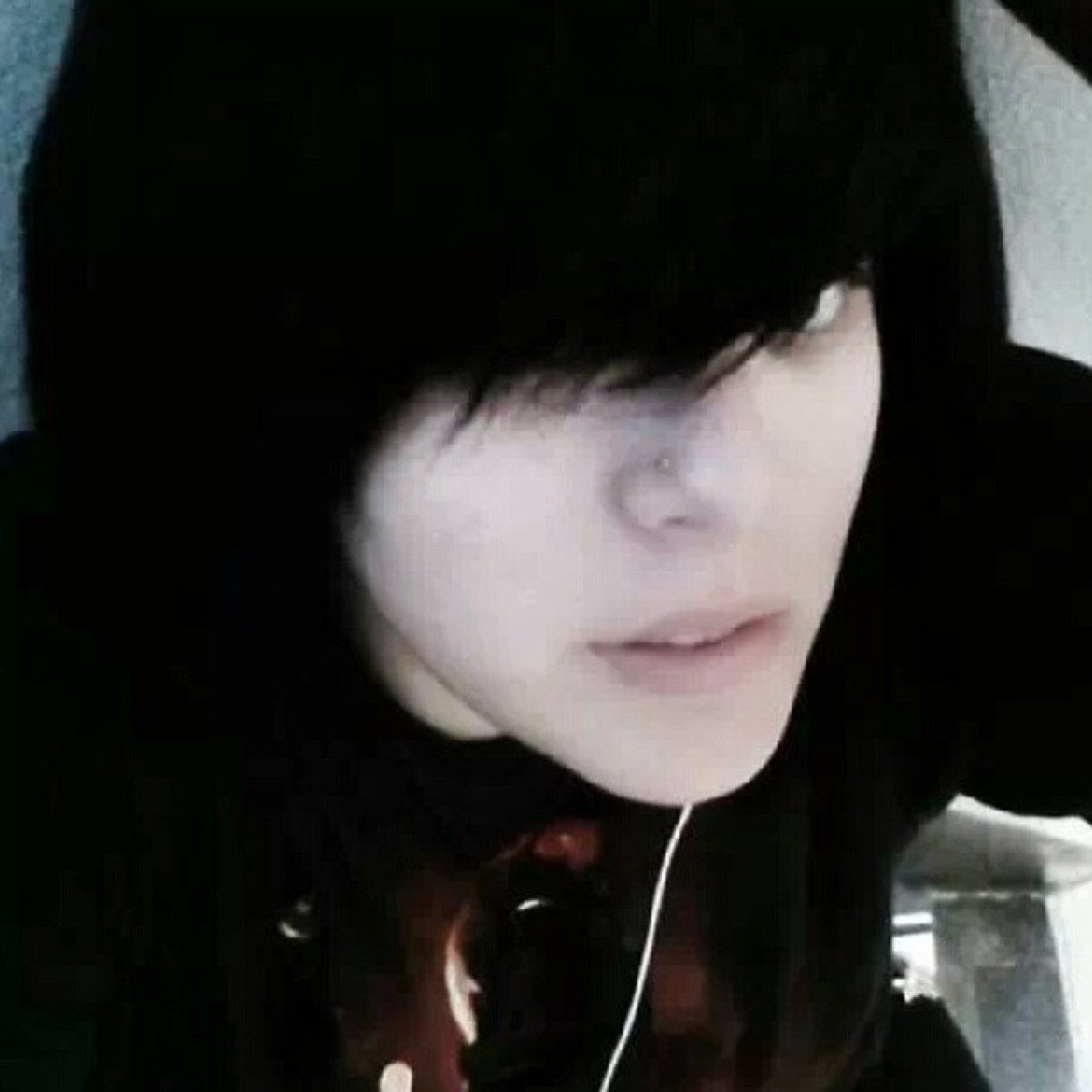 EstradaJakie's profile picture. 16 I love to draw and read comics(Marvel) and play videogame :) i play guitar and acuatic as well want me to do a cover of a song just message me c: