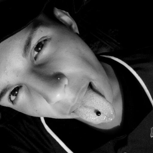Holaaa♥Me llamo Gonzalo Tengo 15 años Soy de Florencio Varela ♥
