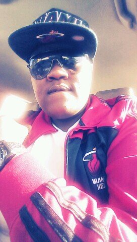 sloburn25's profile picture. Jus coolin it