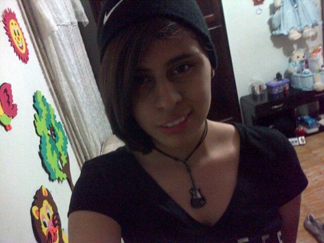 #$%& Su Sonrisa! *---* ♥..Me Gustan Demasiadas Cosas..El Futbol,El Anime,Montar Tabla,Me Encantan Los Vídeo Juegos Y Las Pelis De Terror! *-*