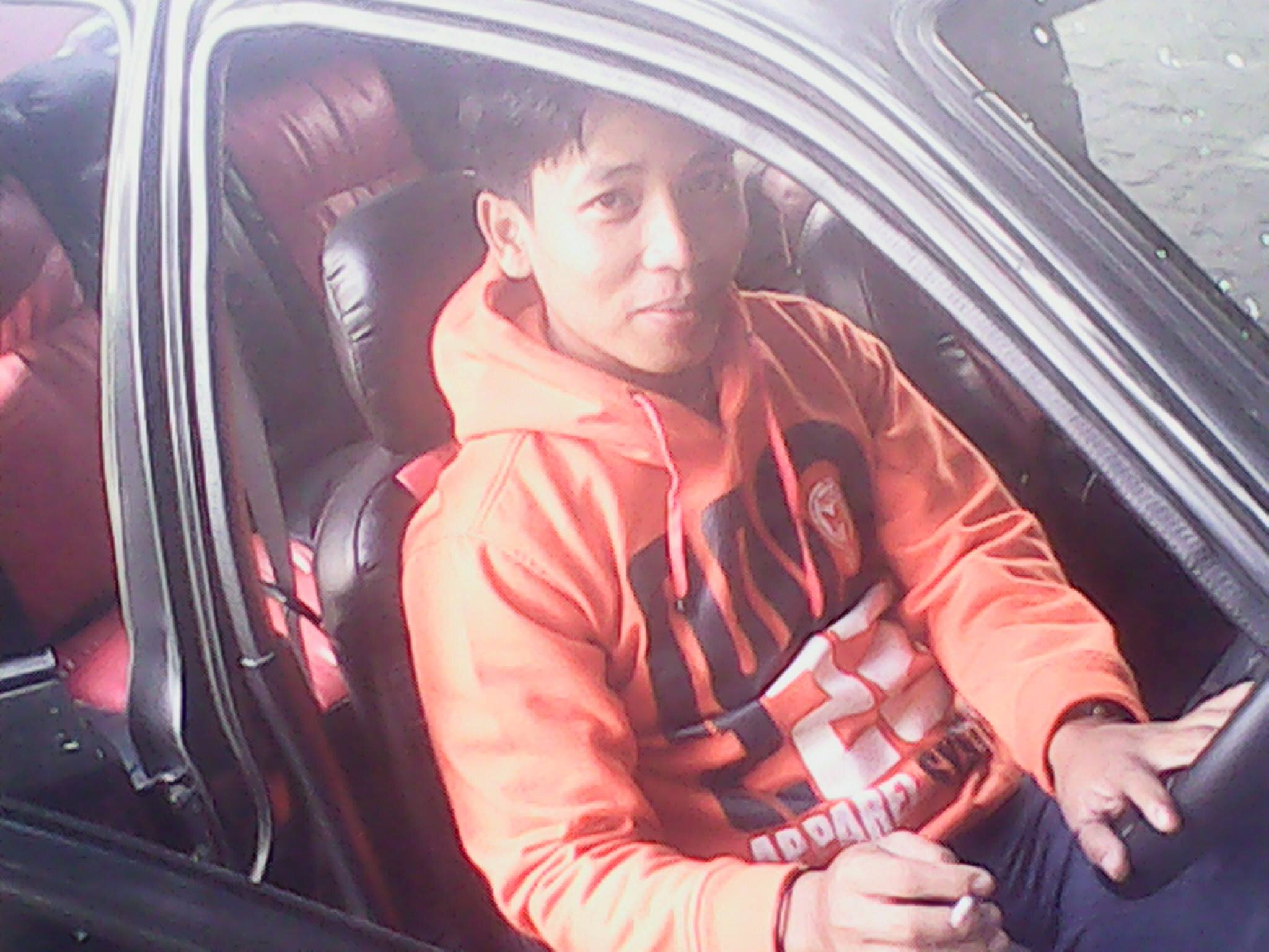 piyik1985's profile picture. 