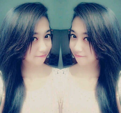 Easily pleased by good food and beauty ♥ Movie-holic . timeline-spammer . Welcome stalker \m/