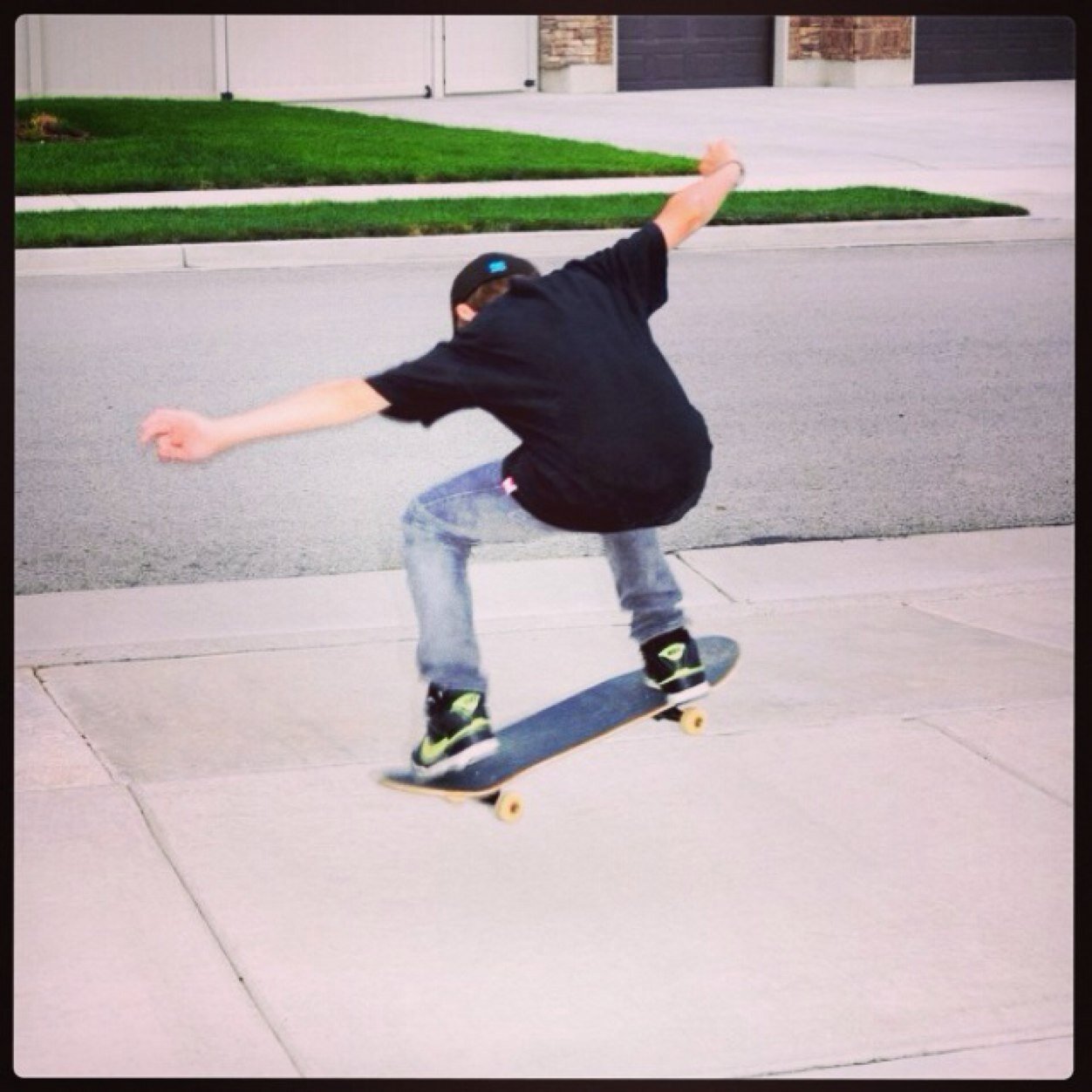 adude1skater's profile picture. Duhgamer skater