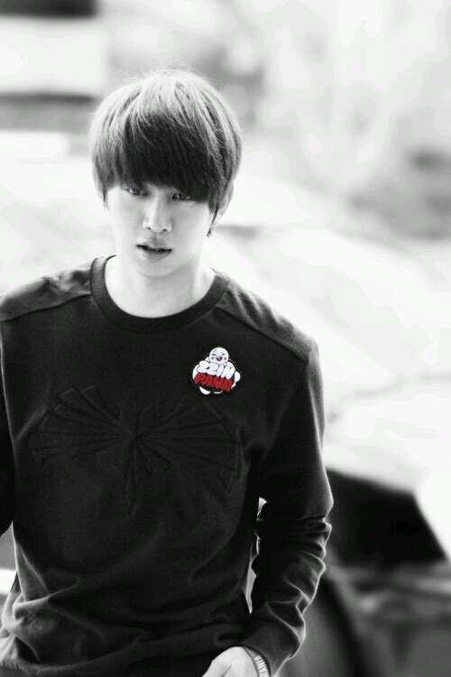 khc83's profile picture. Multichara. SMEntertaiment