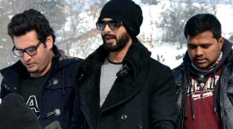 Shahid Kapoor's fans from Kashmir